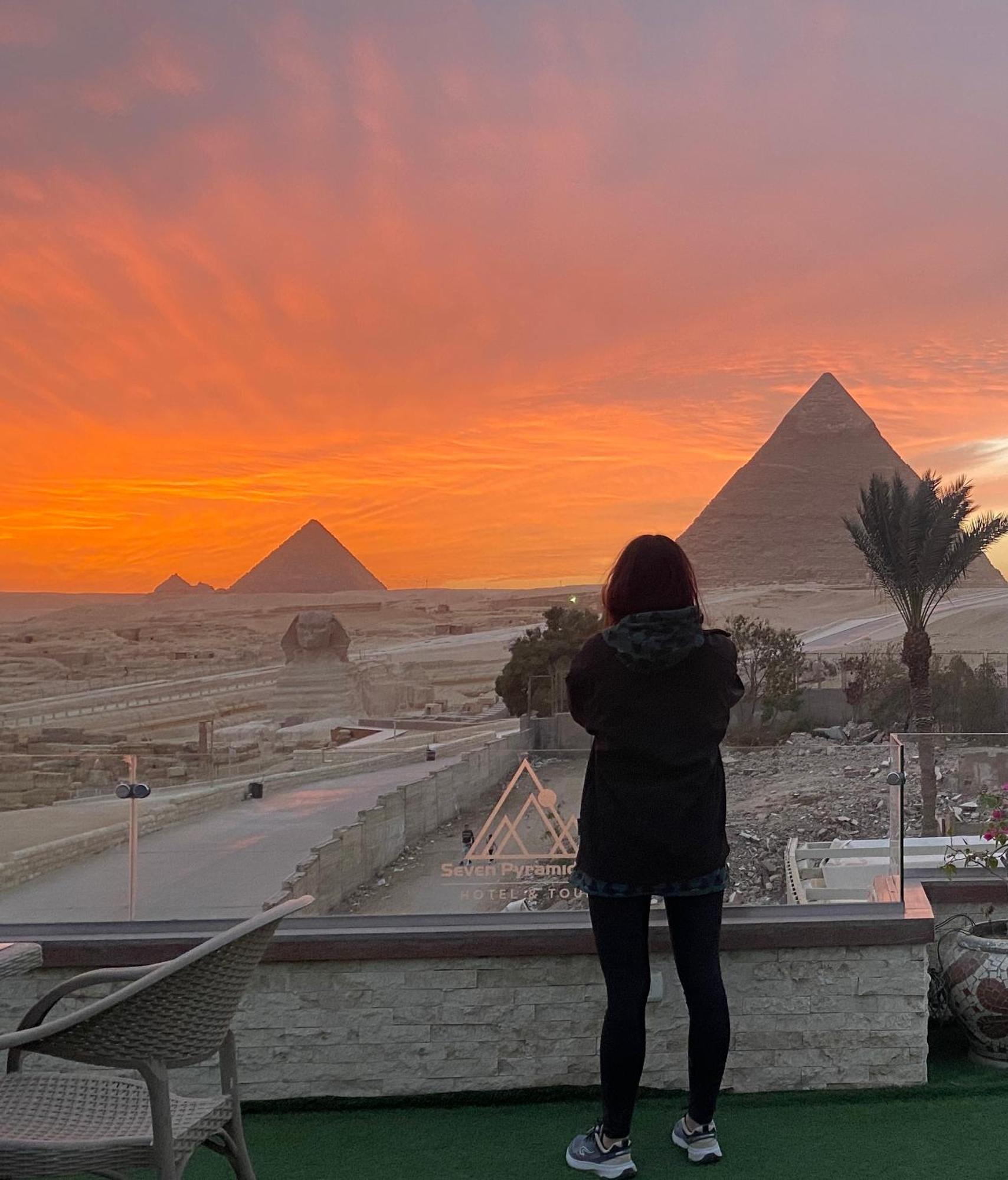 Seven Pyramids Panoramic View Inn Kafret el-Gabal Exterior foto